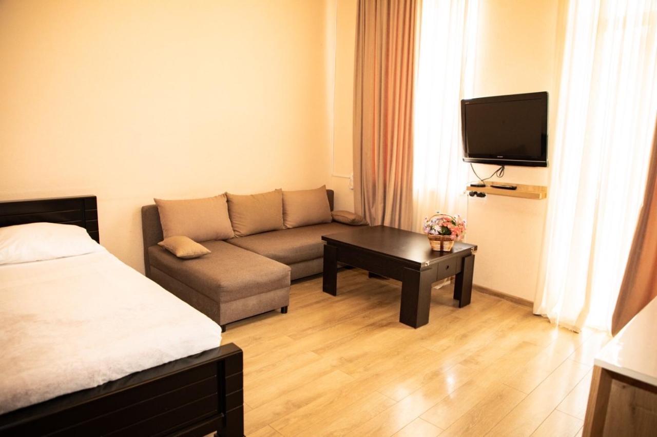 Natali Hotel Tbiliszi Kültér fotó